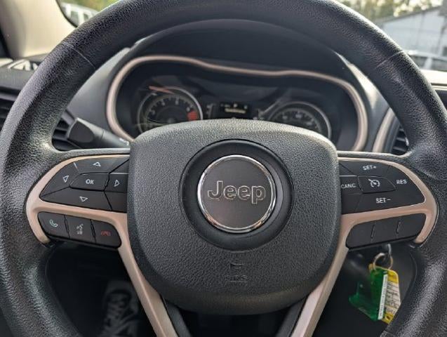 2016 Jeep Cherokee Sport