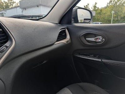 2016 Jeep Cherokee Sport