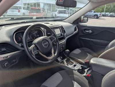 2016 Jeep Cherokee Sport