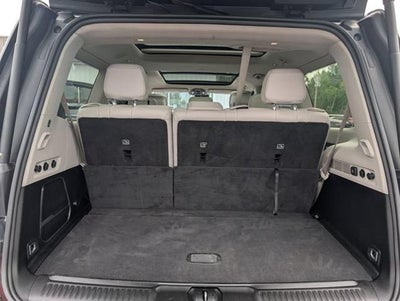 2023 Jeep Wagoneer Base