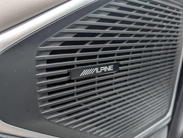 2023 Jeep Wagoneer Base
