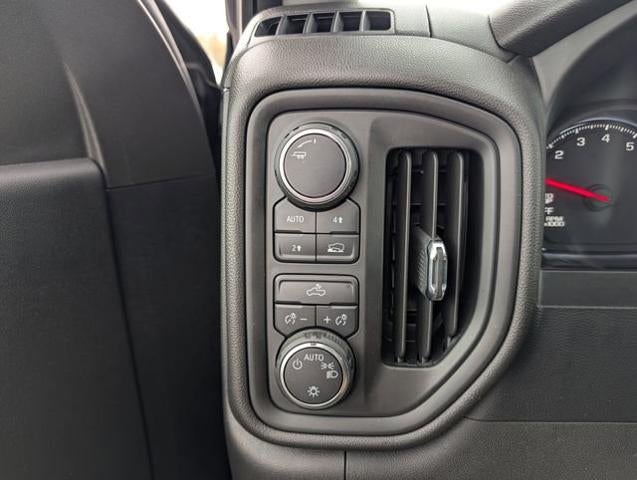 2022 Chevrolet Silverado 1500 Limited Custom - Photo 16