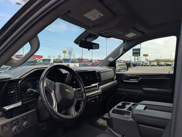 2022 Chevrolet Silverado 1500 LT (2FL)
