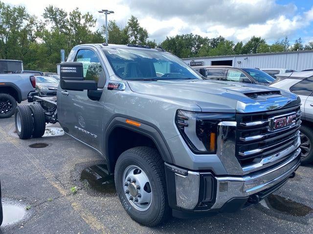 2026 GMC Sierra 3500 HD Chassis Cab SLE