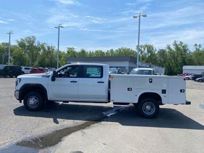 2026 GMC Sierra 3500 HD Chassis Cab Pro