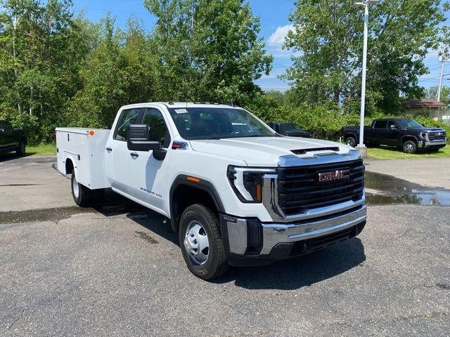 2026 GMC Sierra 3500 HD Chassis Cab Pro