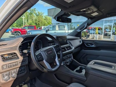 2023 GMC Yukon SLT