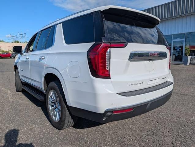 2023 GMC Yukon SLT