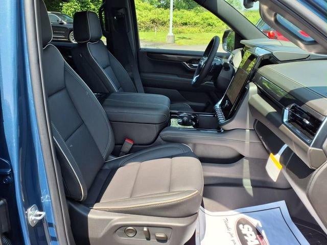 2025 GMC Yukon XL Elevation