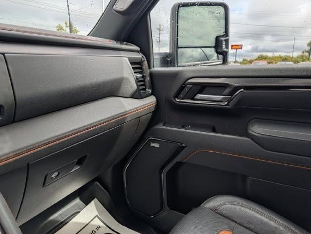 2025 GMC Sierra 3500 HD AT4
