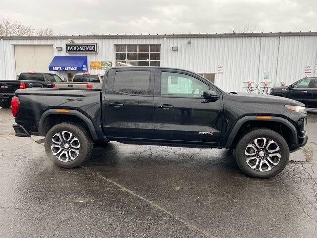 2023 GMC Canyon AT4