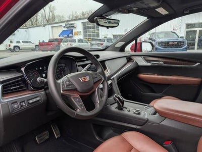 2025 Cadillac XT5 Sport