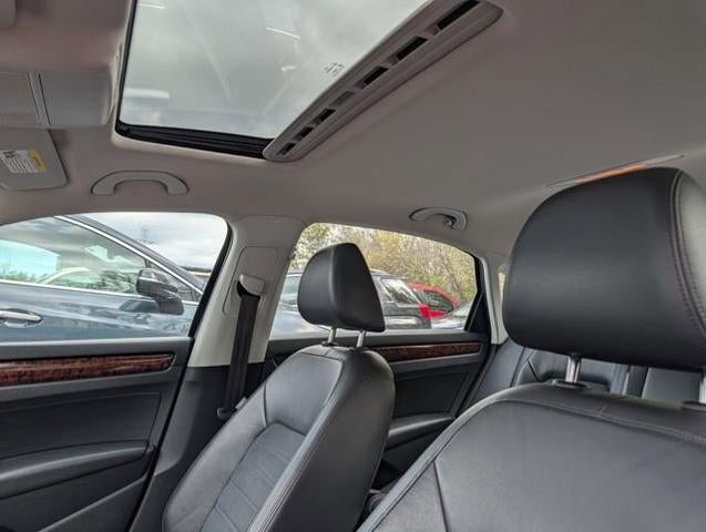 2012 Volkswagen Passat TDI SEL Premium