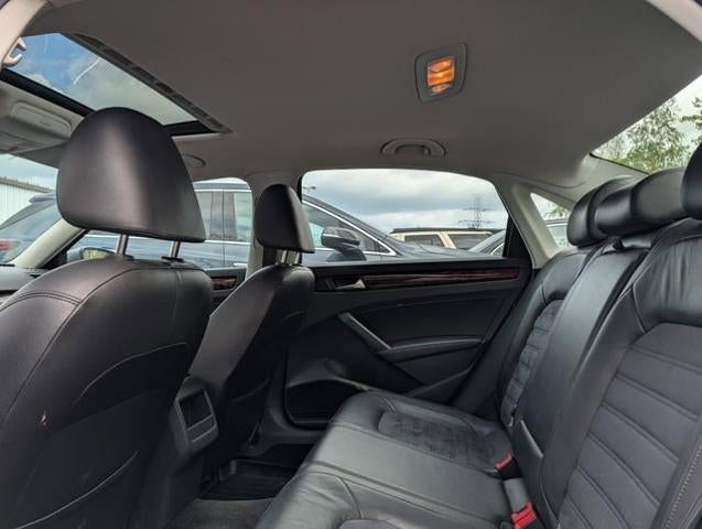 2012 Volkswagen Passat TDI SEL Premium
