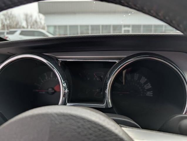 2005 Ford Mustang GT Deluxe