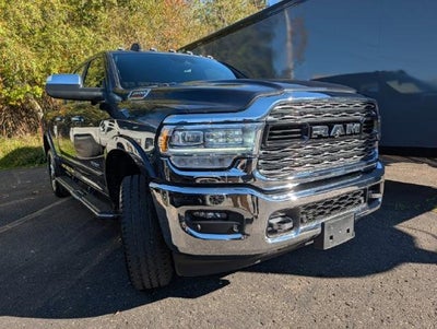2022 RAM 3500 Limited