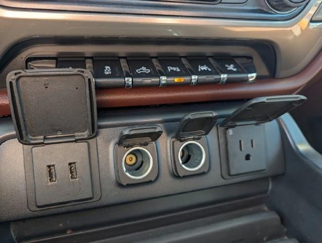 2016 Chevrolet Silverado 1500 High Country