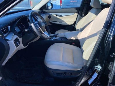 2021 INFINITI QX50 LUXE