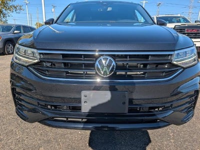 2023 Volkswagen Tiguan SE R-Line Black