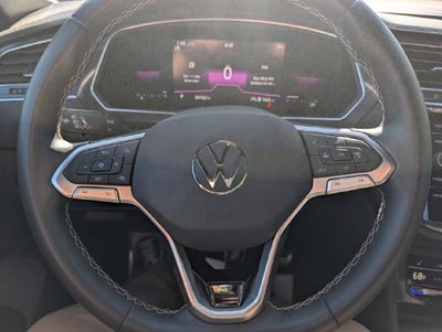 2023 Volkswagen Tiguan SE R-Line Black