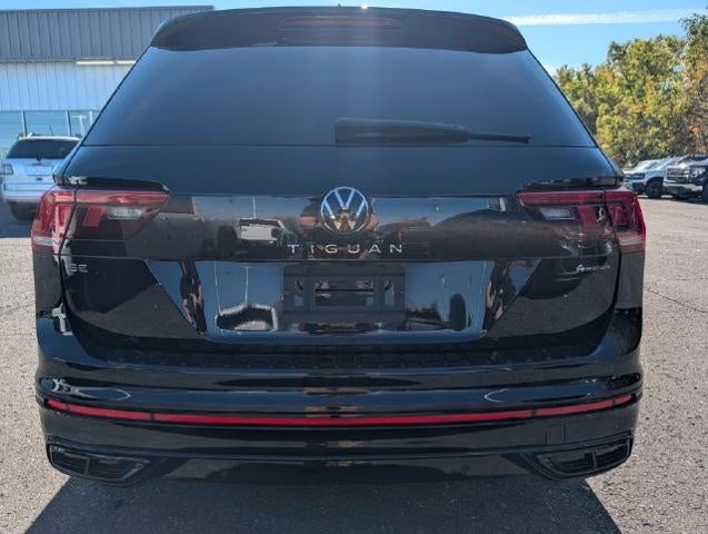 2023 Volkswagen Tiguan SE R-Line Black