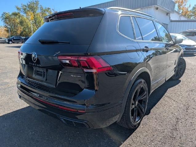 2023 Volkswagen Tiguan SE R-Line Black