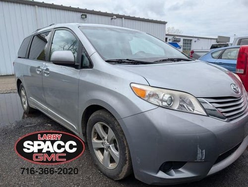 2016 Toyota Sienna LE AAS