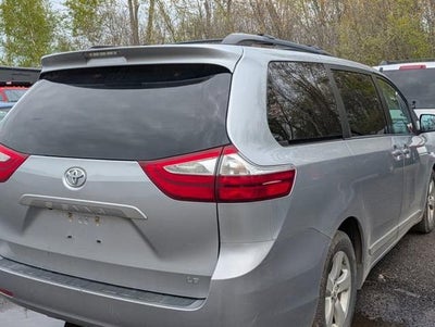 2016 Toyota Sienna LE AAS