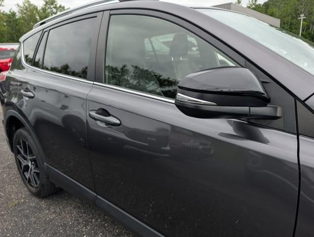 2018 Toyota RAV4 SE