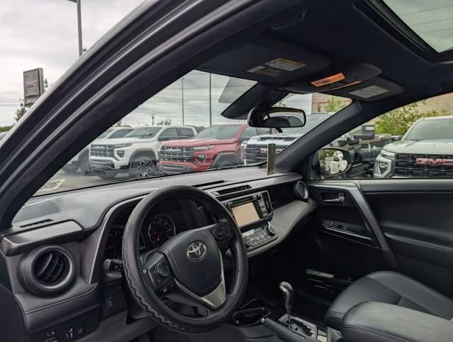 2018 Toyota RAV4 SE