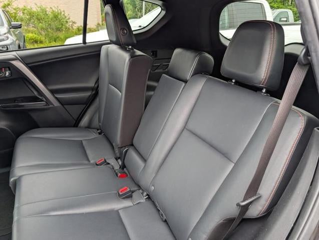 2018 Toyota RAV4 SE