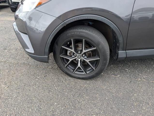 2018 Toyota RAV4 SE