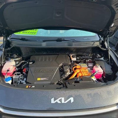 2023 Kia Niro LX
