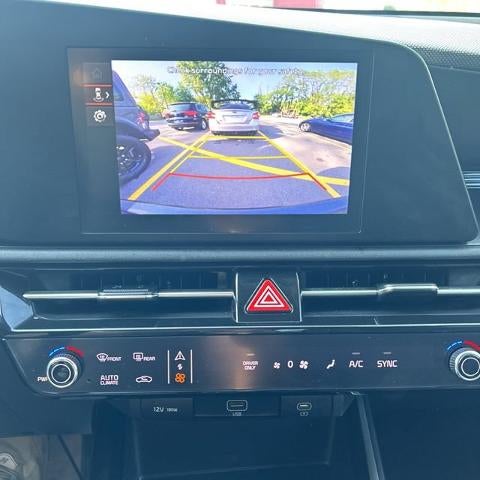 2023 Kia Niro LX