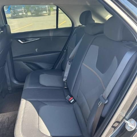 2023 Kia Niro LX